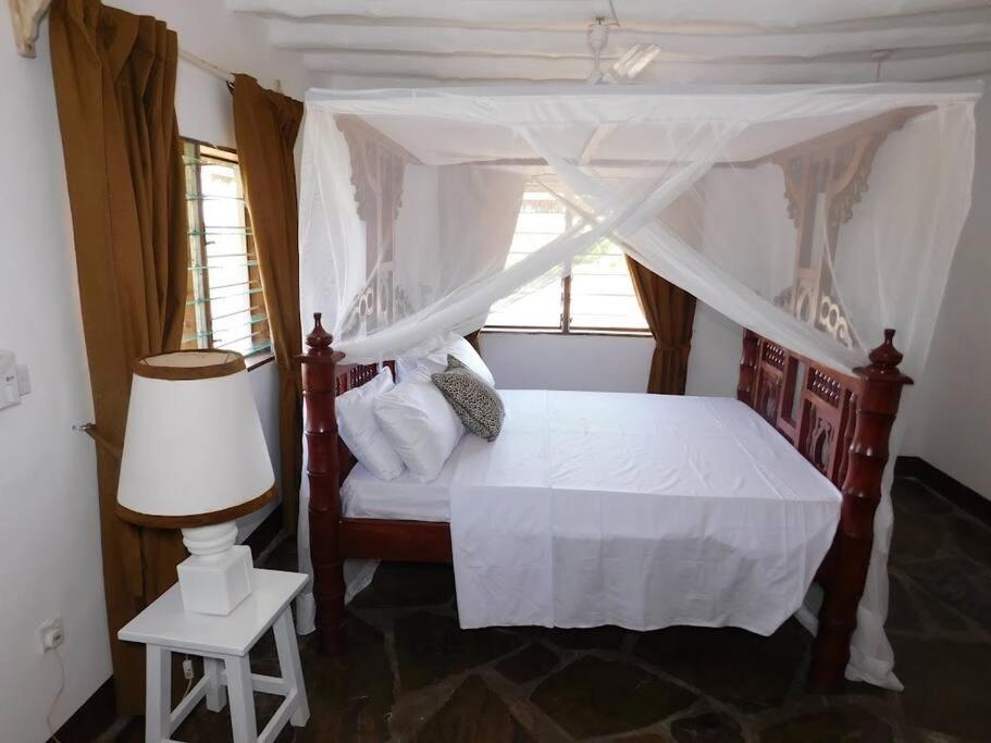 Holiday Home In Malindi Mambrui 외부 사진